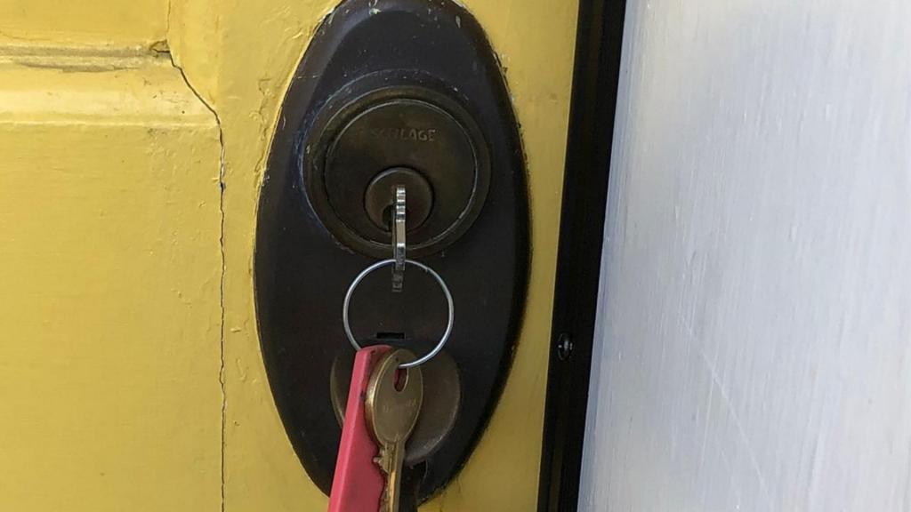 residential locksmith door lock emergency locksmith lock repair locksmith services Lock Rekey Chevy Thornapple St, Chase, MD