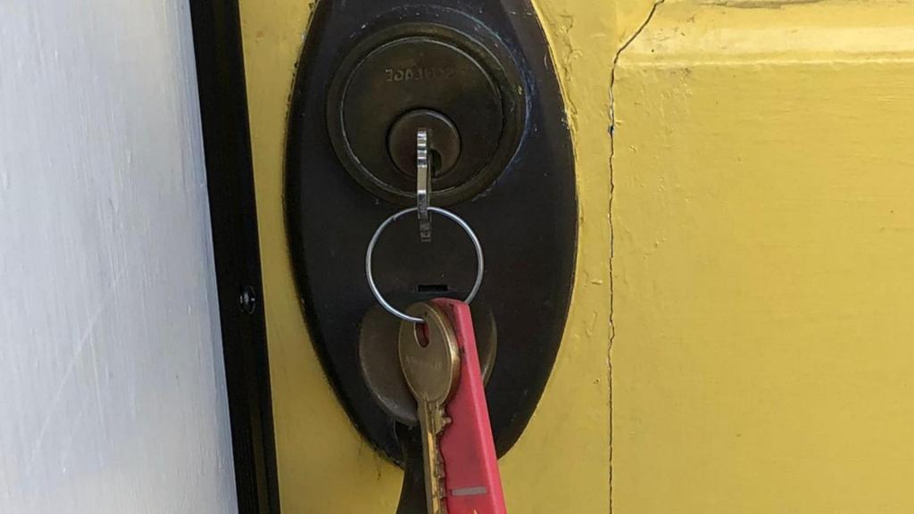 locksmith services residential locksmith door lock emergency locksmith lock repair Lock Rekey Chevy Thornapple St, Chase, MD