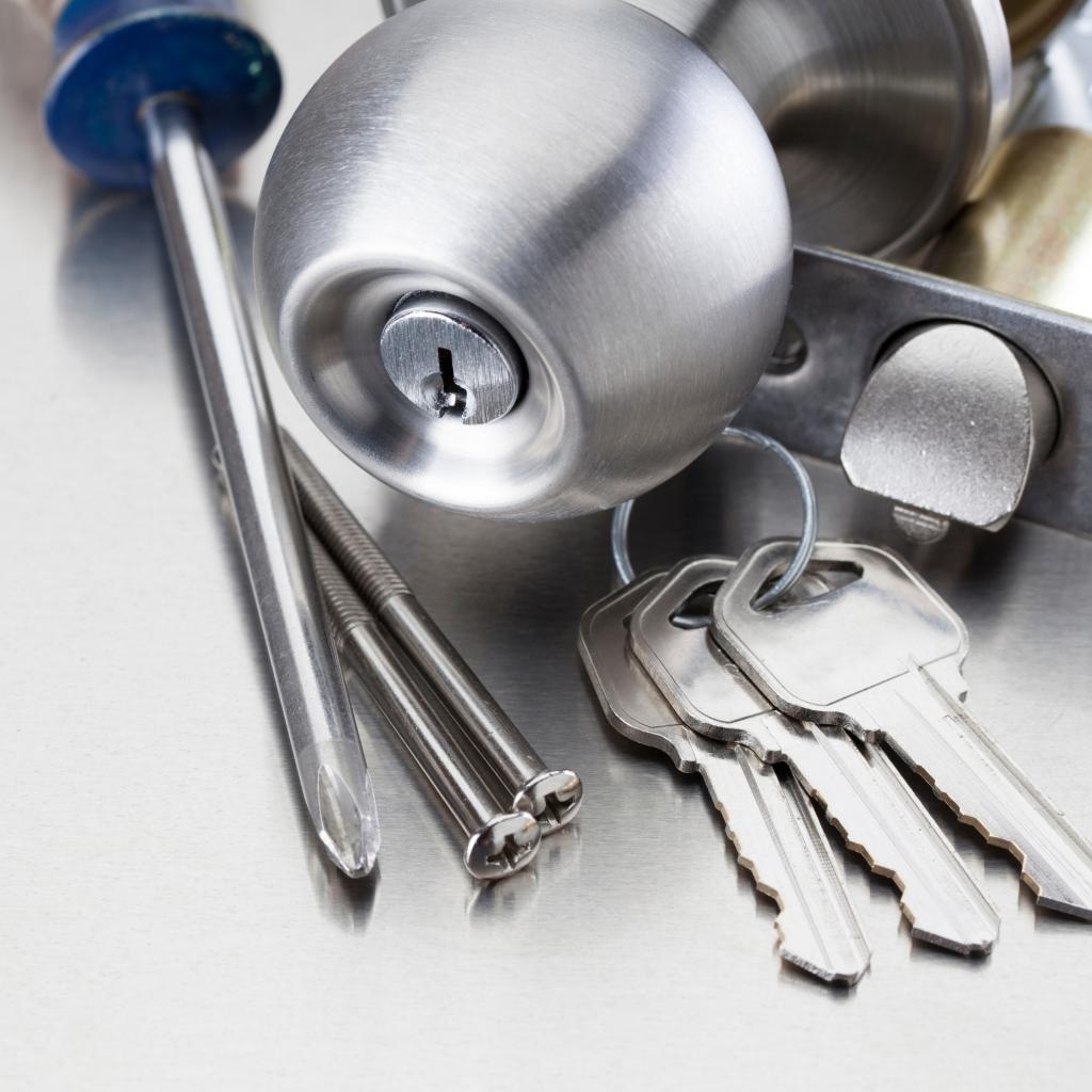Essential tools for locksmith services in Alexandria VA