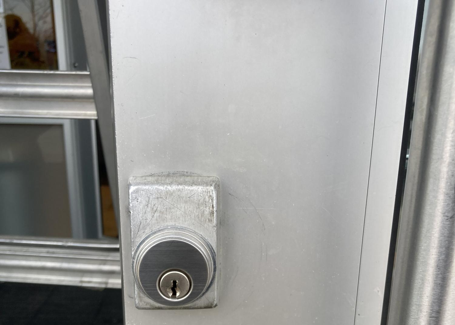 locksmith services commercial locksmith Commercial Storefront Door Repair emergency locksmith lock repair Commercial Door Lock Repair M St NW, Washington, DC