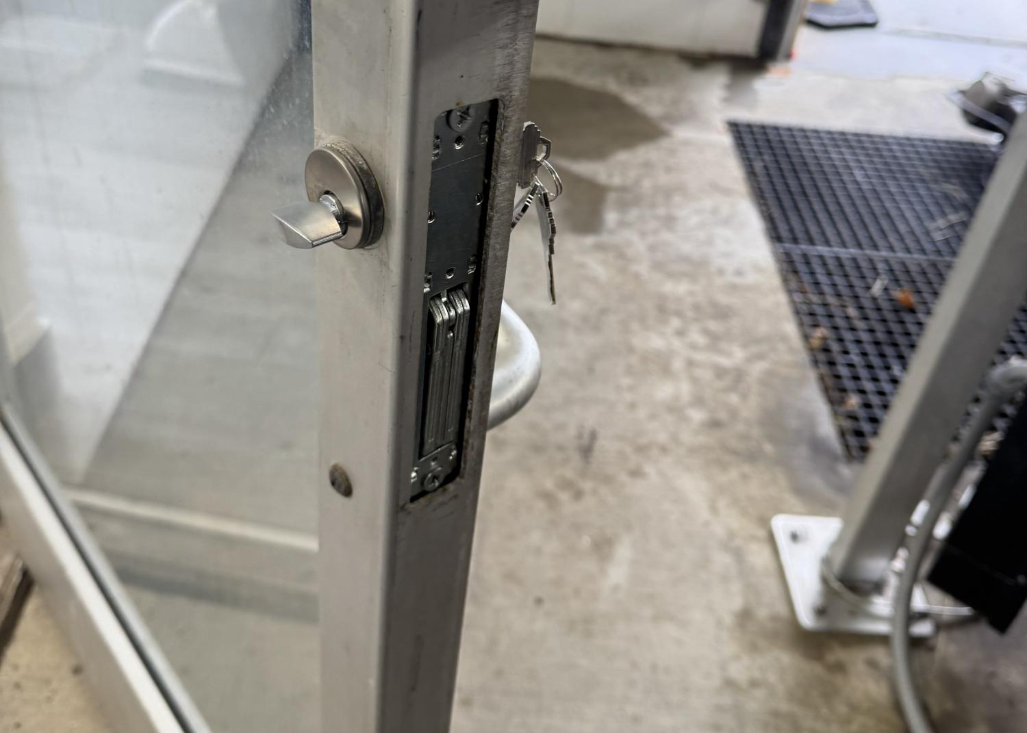 Commercial Door Lock Repair 9th St N, Arlington, VA