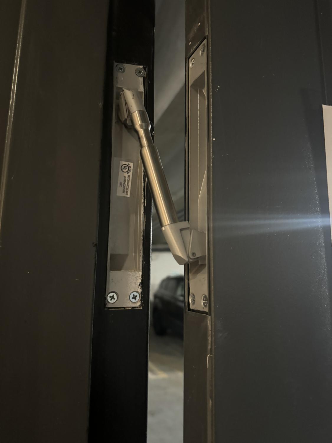 Door Lock Repair Emergency Locksmith Commercial Locksmith Commercial Locksmith Services S Hayes St, Arlington, VA
