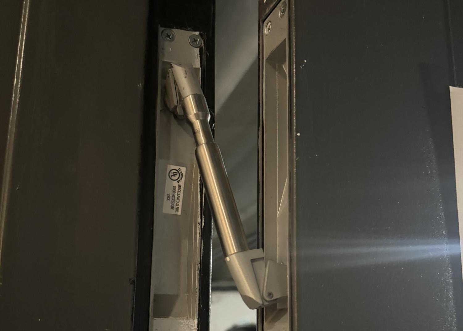 Door Lock Repair Emergency Locksmith Commercial Locksmith Commercial Locksmith Services S Hayes St, Arlington, VA